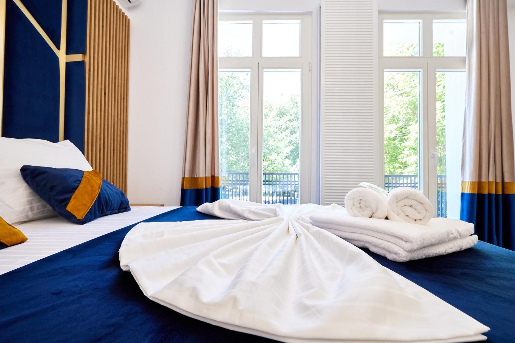 Carol Park View Hotel Bucharest Luaran gambar